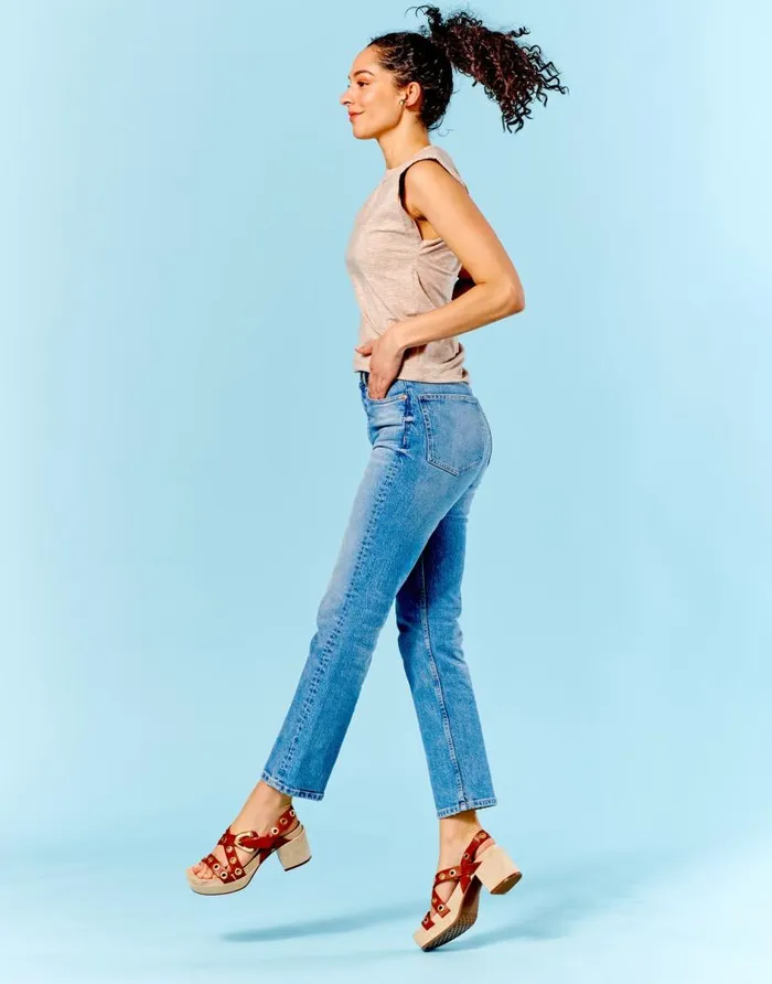 Aerosoles Comfortable Women039s Grommeted Strappy Molded Footbed Platform Sandal In Gingerbread Leather Gingerbread Leather Women Platforms