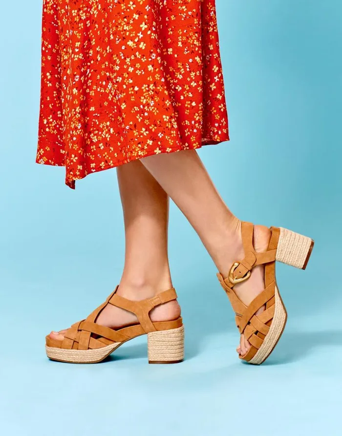 Aerosoles Comfortable Women039s Strappy Molded Footbed Platform Sandal In Tan Suede Tan Suede Women Clogs and Mules