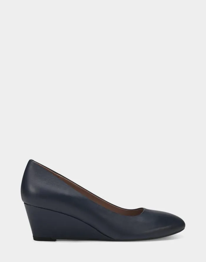 Aerosoles Comfortable Women039s Wedge In Blue Genuine Leather Navy Leather Women Wedges Aerosoles Comfortable Women039s Wedge In Blue Genuine Leather Navy Leather Women Wedges