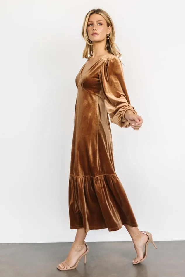 Baltic Born Maxi Dresses Women Erika Velvet Maxi Dress Caramel Baltic Born Maxi Dresses Women Erika Velvet Maxi Dress Caramel