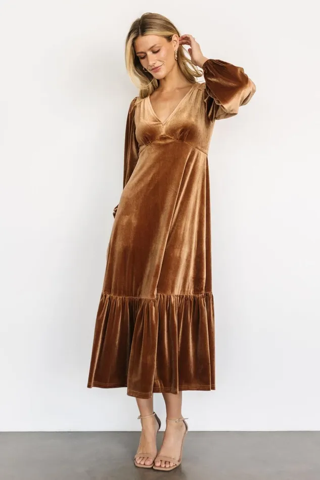 Baltic Born Maxi Dresses Women Erika Velvet Maxi Dress Caramel Baltic Born Maxi Dresses Women Erika Velvet Maxi Dress Caramel