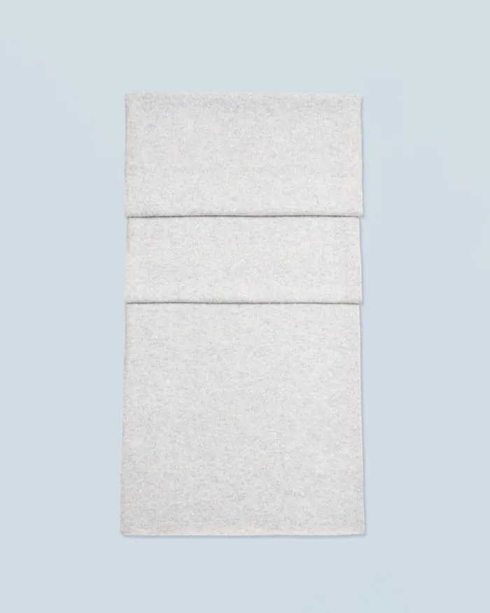 Cashmere Scarves and Collars From Future Regular Basic Scarf Light Heather Gray Cashmere Scarves and Collars From Future Regular Basic Scarf Light Heather Gray