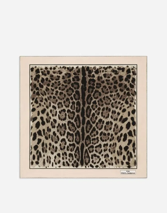 Dolce and Gabbana Scarves And Silks Women KIM DOLCEandGABBANA Leopardprint Twill Scarf 70 X 70 Animal Print Dolce and Gabbana Scarves And Silks Women KIM DOLCEandGABBANA Leopardprint Twill Scarf 70 X 70 Animal Print
