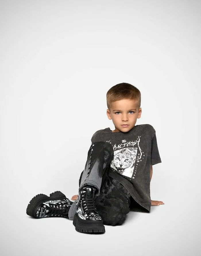 Dolce and Gabbana Shoes 2438 Children Calfskin Combat Boots With Graffiti Print Multicolor Dolce and Gabbana Shoes 2438 Children Calfskin Combat Boots With Graffiti Print Multicolor