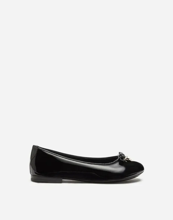 Dolce and Gabbana Shoes 2438 Children Patent Leather Ballet Flats With Charm Black