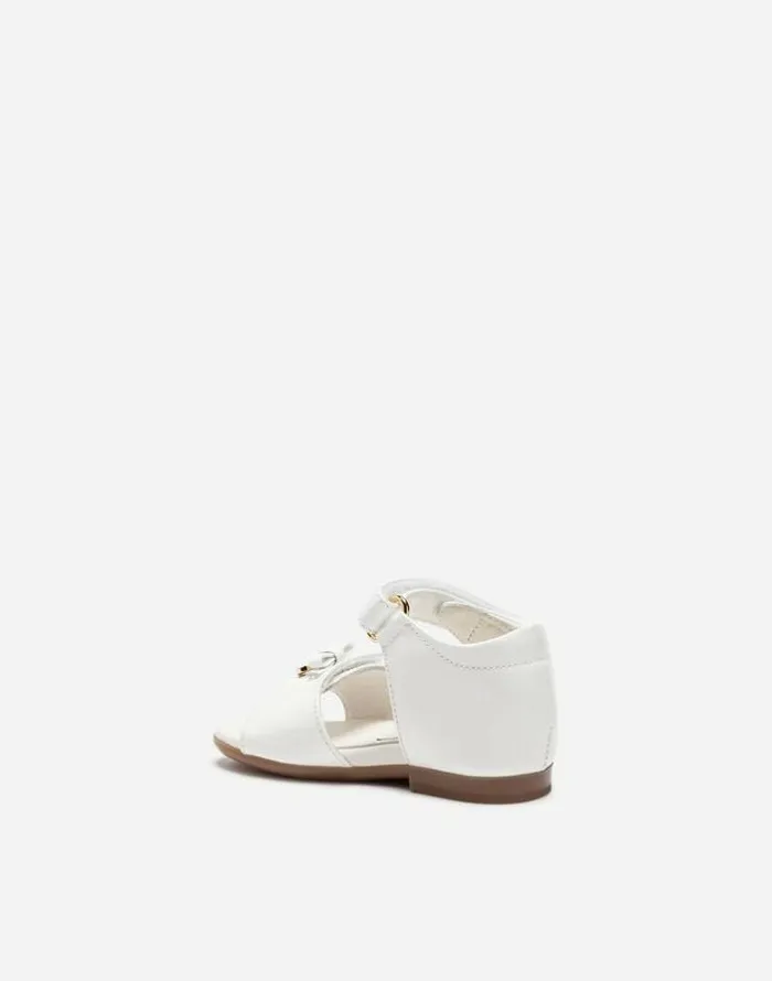 Dolce and Gabbana Shoes For First Steps 1926 Children Patent Leather Sandals With Charm Embellishment White Dolce and Gabbana Shoes For First Steps 1926 Children Patent Leather Sandals With Charm Embellishment White