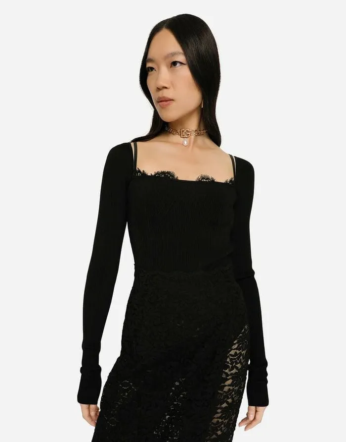 Dolce and Gabbana Sweaters And Cardigans Women Fullfashioned Viscose Sweater Black Dolce and Gabbana Sweaters And Cardigans Women Fullfashioned Viscose Sweater Black