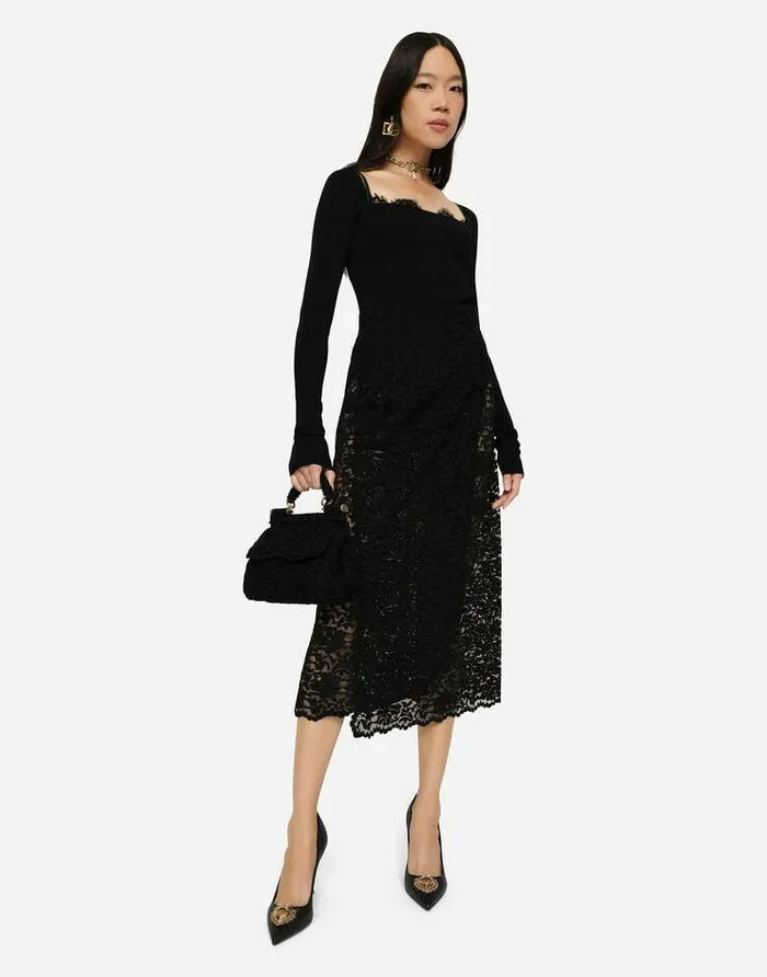 Dolce and Gabbana Sweaters And Cardigans Women Fullfashioned Viscose Sweater Black Dolce and Gabbana Sweaters And Cardigans Women Fullfashioned Viscose Sweater Black
