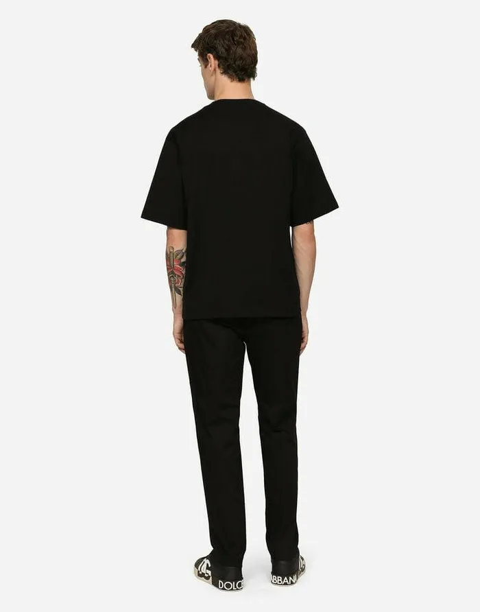 Dolce and Gabbana Trousers And Shorts Men Stretch Cotton Jogging Pants With Plate Black Dolce and Gabbana Trousers And Shorts Men Stretch Cotton Jogging Pants With Plate Black