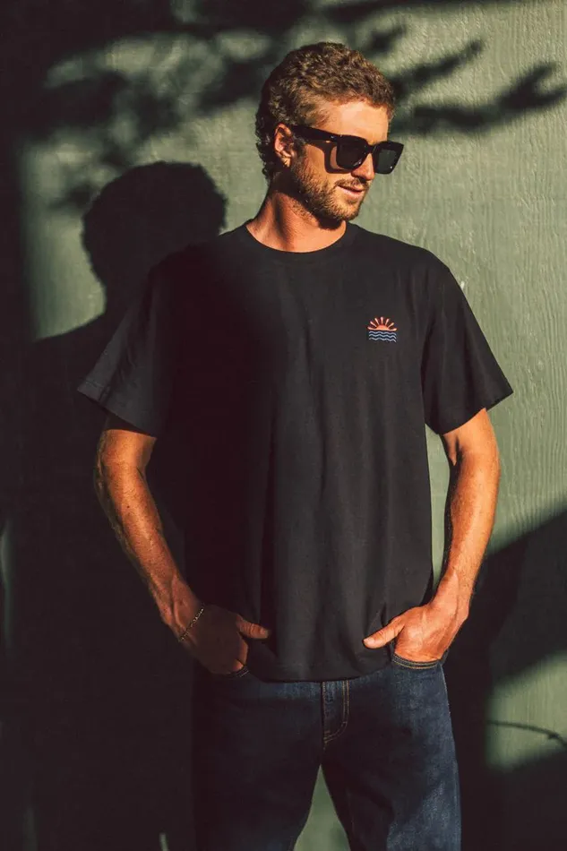 EAST CLIFF HEAVY WEIGHT TEE Black Men O039NEILL Featured