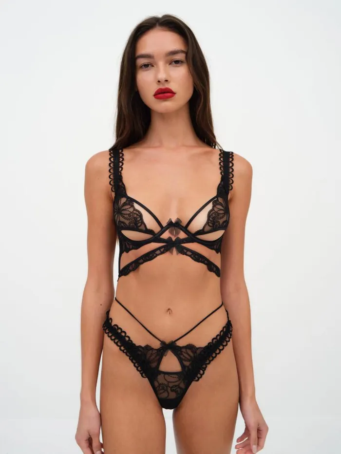 For Love and Lemons Lingerie Swirly Floral Embroidered Bra Noir 8211 Women For Love and Lemons Lingerie Swirly Floral Embroidered Bra Noir 8211 Women