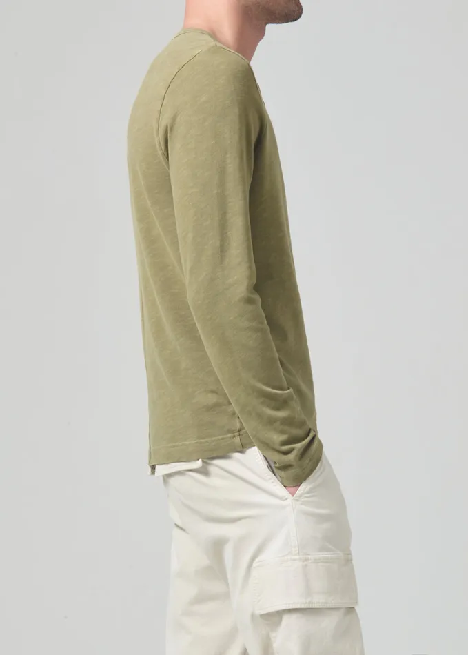 Men Shirts Citizens Of Humanity Classic Henley In Canape