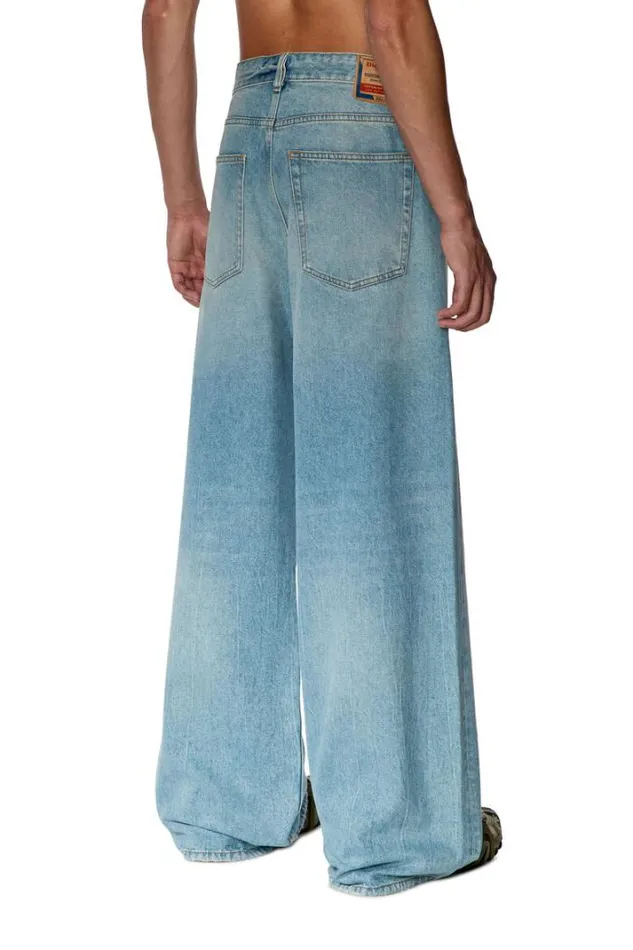 Men Straight Jeans DRise 09e25 Light Blue Diesel Straight Men Straight Jeans DRise 09e25 Light Blue Diesel Straight