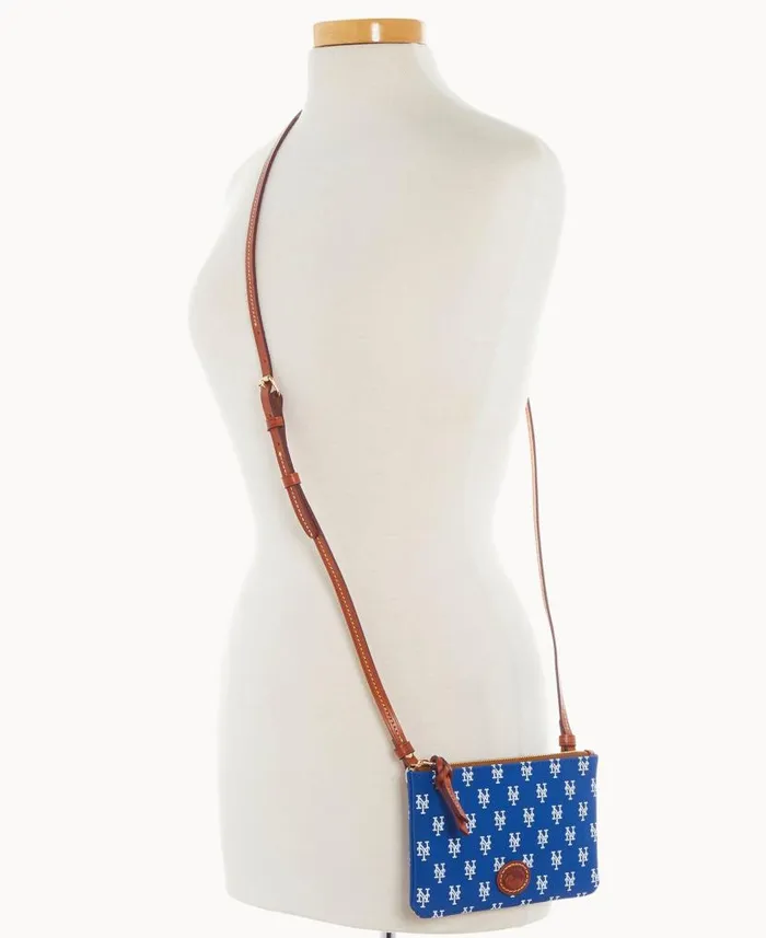 MLB Mets Top Zip Crossbody Mets Woman Dooney and Bourke Crossbodies MLB Mets Top Zip Crossbody Mets Woman Dooney and Bourke Crossbodies