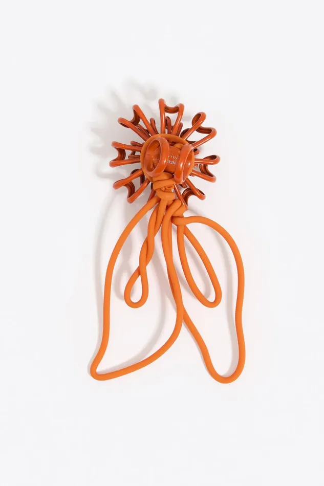 Orange Chrysanthemum And Leaves Ring Orange Women Bimba Y Lola Jewelry Orange Chrysanthemum And Leaves Ring Orange Women Bimba Y Lola Jewelry