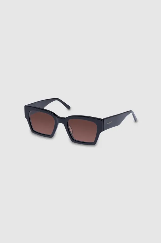 Oroton Stevie Sunglasses Black Women Sunglasses Oroton Stevie Sunglasses Black Women Sunglasses