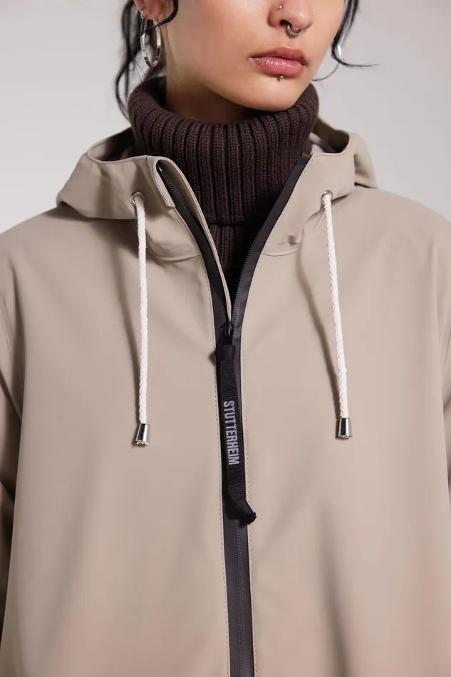 Raincoats Women Stutterheim Mosebacke Lightweight Matte Zip Raincoat Potato