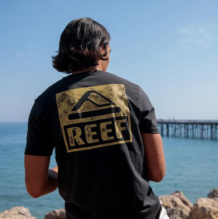 Reef TShirts and Shirts Wellie Short Sleeve Graphic Tee Caviar 8211 Men Reef TShirts and Shirts Wellie Short Sleeve Graphic Tee Caviar 8211 Men