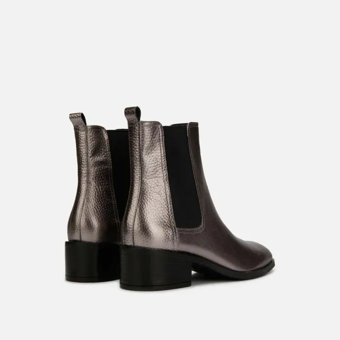 Salt Heeled Chelsea Boot Pewter Women Kenneth Cole Boots Booties