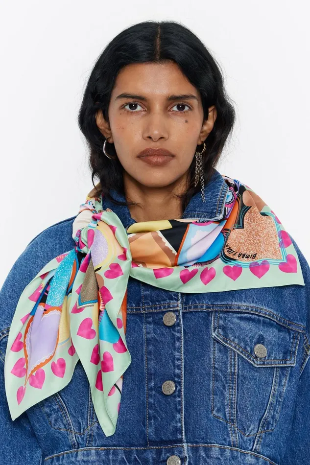 Scarf With Miniprint Hearts And Mint Frame Mint Women Bimba Y Lola Scarves Scarf With Miniprint Hearts And Mint Frame Mint Women Bimba Y Lola Scarves
