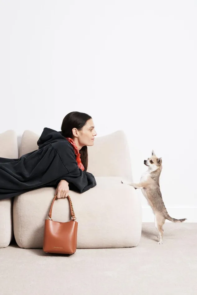 Small Walnut Leather Chihuahua Bucket Bag Nut Women Bimba Y Lola Chihuahua Bags Small Walnut Leather Chihuahua Bucket Bag Nut Women Bimba Y Lola Chihuahua Bags