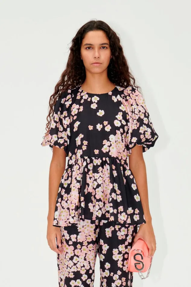 Stine Goya Tops and Shirts SGLiw Top 8211 Pink Ditzy Flowers 8211 Women