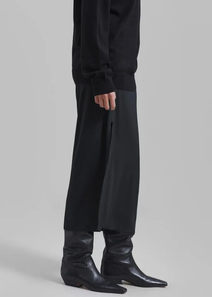 The Frankie Shop Bottoms Abigail Side Slit Maxi Skirt 8211 Black 8211 Women