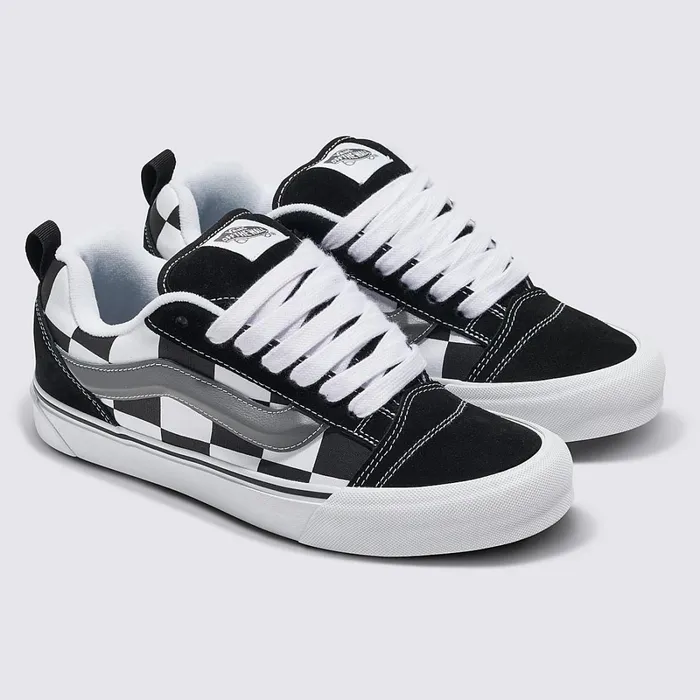 Vans Classics Women Knu Skool Shoes Black