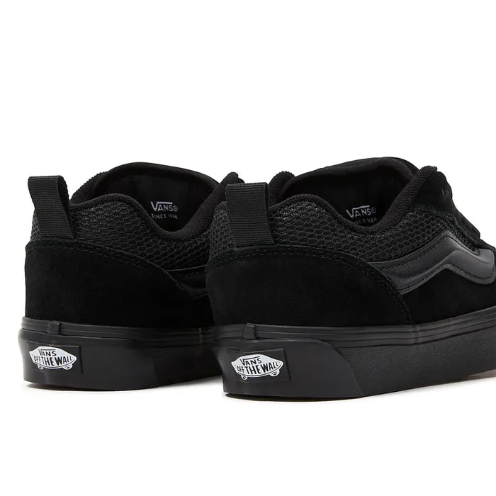 Vans Classics Women Knu Skool Shoes Black