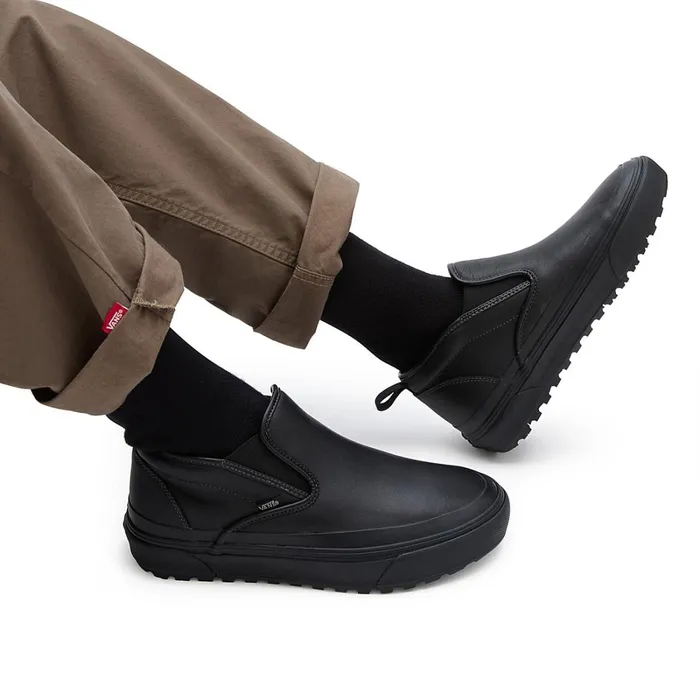 Vans HiTop Shoes Women Mid Slip MTE1 Shoes Black
