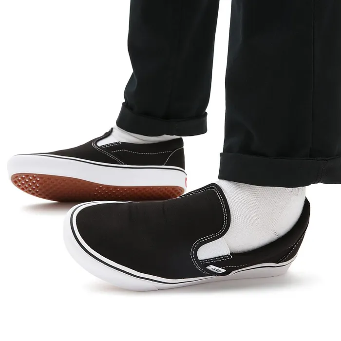 Vans Slipon Shoes Men Classic ComfyCush SlipOn Shoes Black