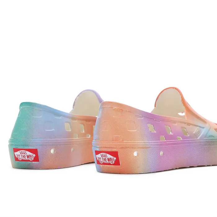 Vans Slipon Shoes Women Aura Fade SlipOn TRK Shoes Multicolour