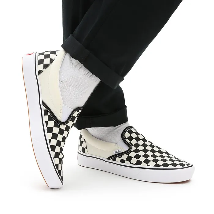 Vans View All Men Comfycush SlipOn Shoes Black White