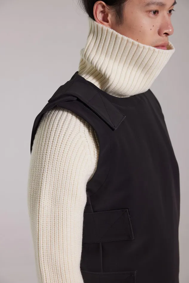 Vests Men Stutterheim Peace Matte Vest Black