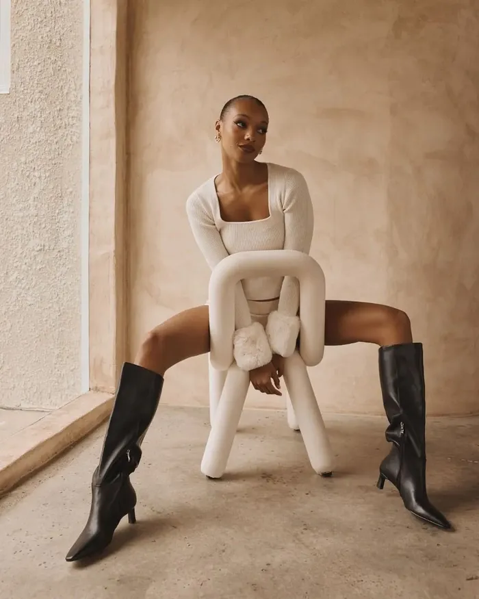 Women DELIWARE BLACK Long Boots Knee High Boots NOVO Shoes