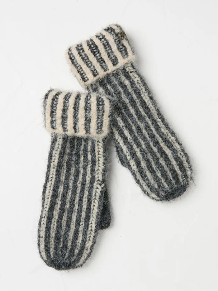 Women Gloves Fat Face Grey Plaited Mittens Women Gloves Fat Face Grey Plaited Mittens