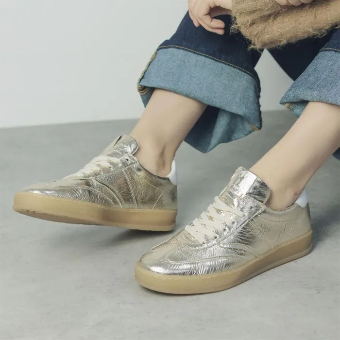 Women Moda In Pelle Casual Trainers Arii Gold Leather