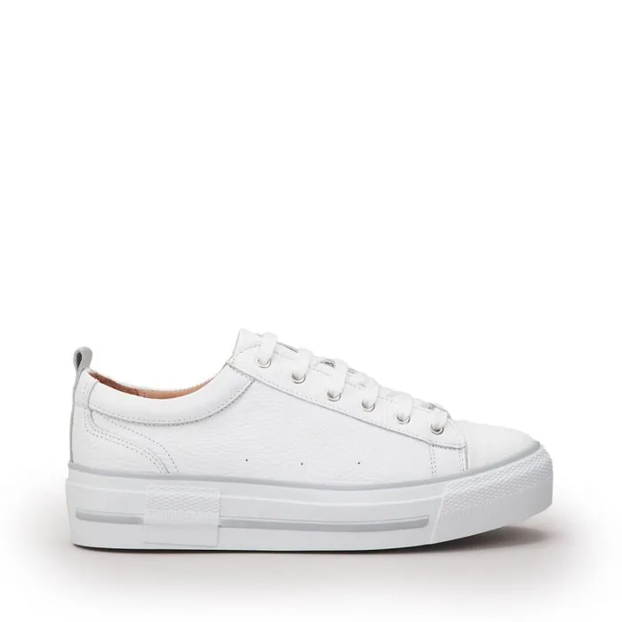 Women Moda In Pelle Casual Trainers Avena White Leather
