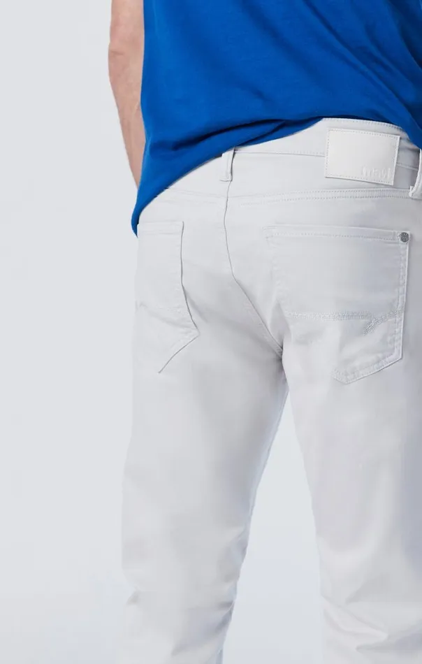 Zach Straight Leg In Oyster Mushroom Twill Men Mavi Jeans Pants